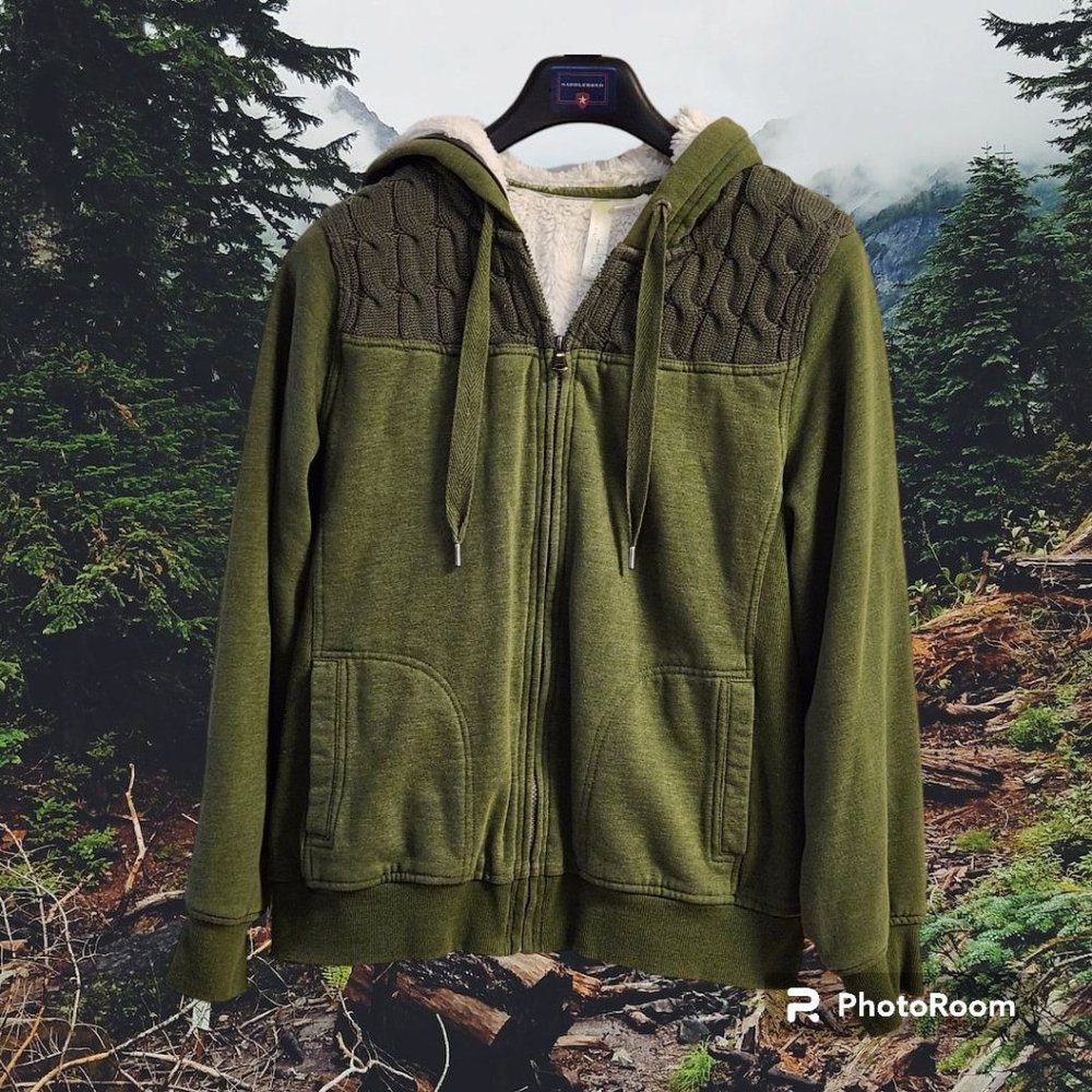Women's Green Tea Hooded Jacket Full Zip Size XL Army Green Faux Fur Inside EUC